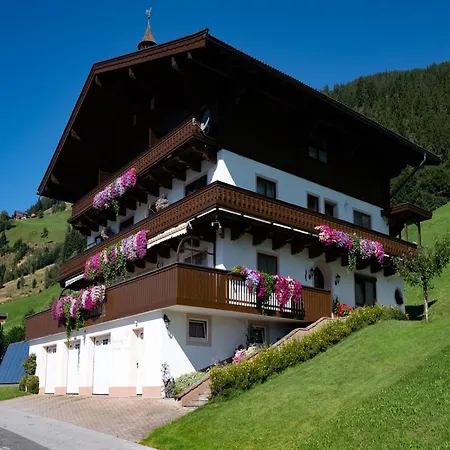 Lejlighed In Hollersbach Near Slopes, Cleaning Included
